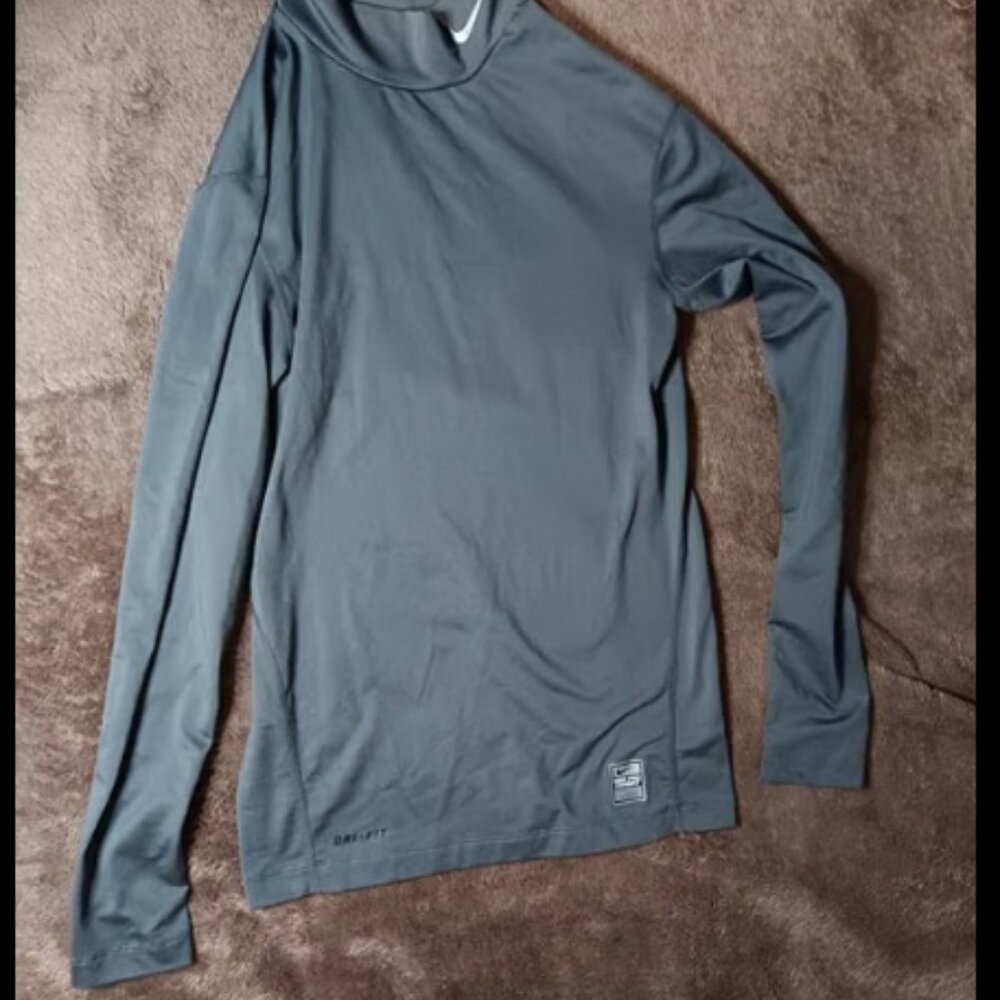 Nike Pro Combat Shirt Womens Large Dri-Fit Gray Long Sleeve Compression